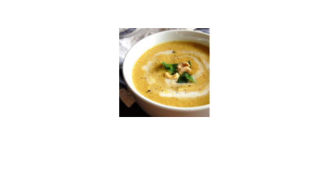 Creamy Cold Cauliflower Soup with Curry & Greek Yogurt